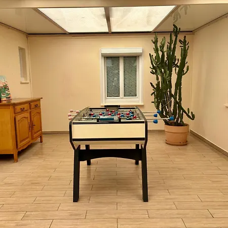 Maison Familiale A 900m De La